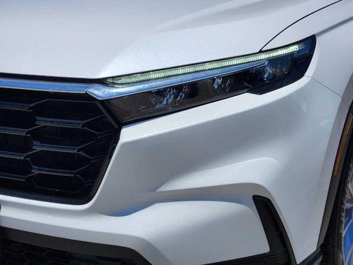 White 2023 Honda CR-V