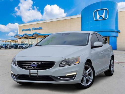 Crystal White Pearl 2015 Volvo S60 T5 Premier