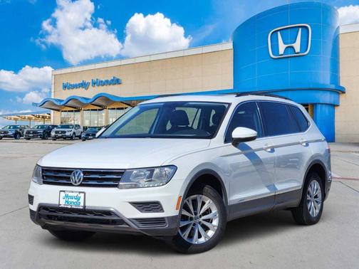 Pure White 2018 Volkswagen Tiguan 2.0T SE