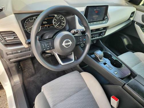 White 2023 Nissan Rogue SV