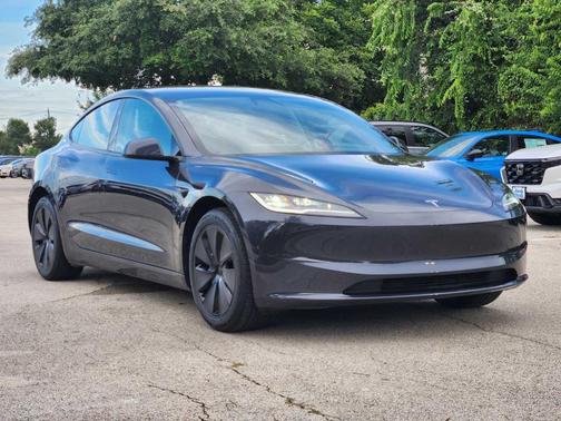 Gray 2025 Tesla Model 3 Long Range