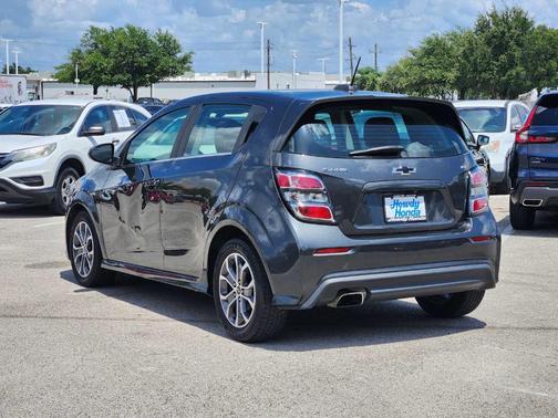 Nightfall Gray Metallic 2018 Chevrolet Sonic LT
