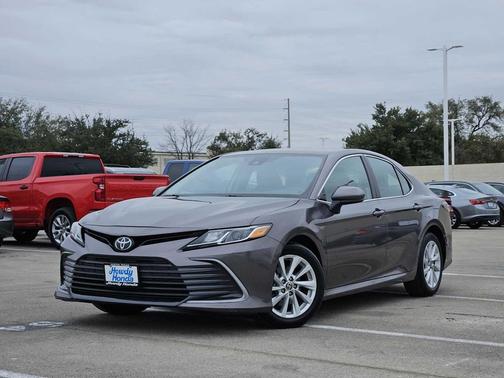 2024 Toyota Camry LE