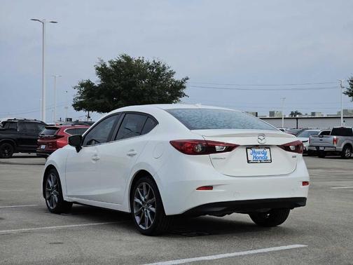 2018 Mazda Mazda3 Touring