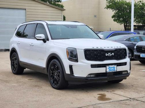 Glacial White Pearl 2022 Kia Telluride SX