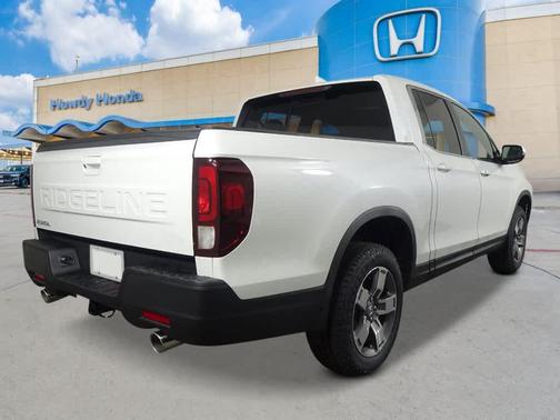 Platinum White Pearl 2026 Honda Ridgeline RTL