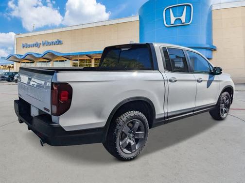 Platinum White Pearl 2026 Honda Ridgeline TrailSport