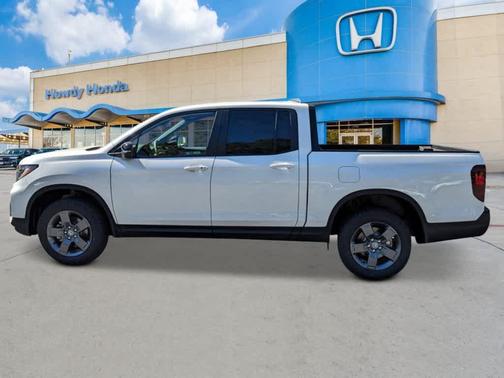 Platinum White Pearl 2026 Honda Ridgeline TrailSport