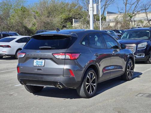 2021 Ford Escape SE