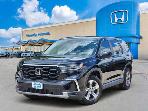 Crystal Black Pearl 2023 Honda Pilot EX-L 7-Passenger