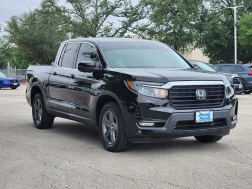 Crystal Black Pearl 2023 Honda Ridgeline RTL
