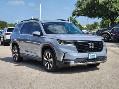Sonic Gray Pearl 2025 Honda Pilot Touring