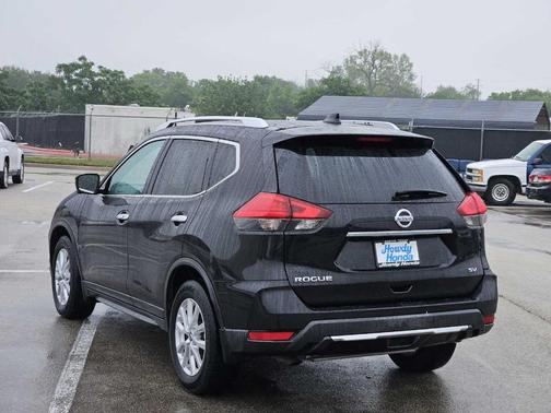 Magnetic Black 2017 Nissan Rogue SV