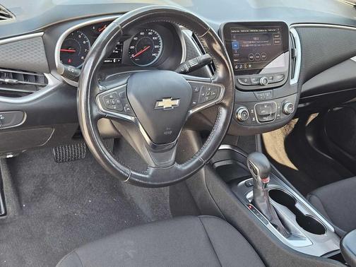 2021 Chevrolet Malibu RS
