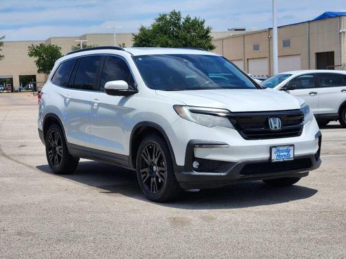Platinum White Pearl 2021 Honda Pilot Special Edition