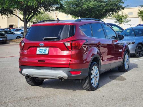Ruby Red Metallic Tinted Clearcoat 2019 Ford Escape SEL