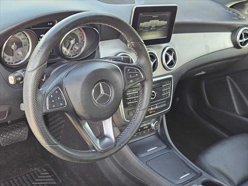 2015 Mercedes-Benz CLA-Class Base
