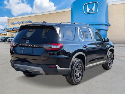 2026 Honda Pilot TrailSport
