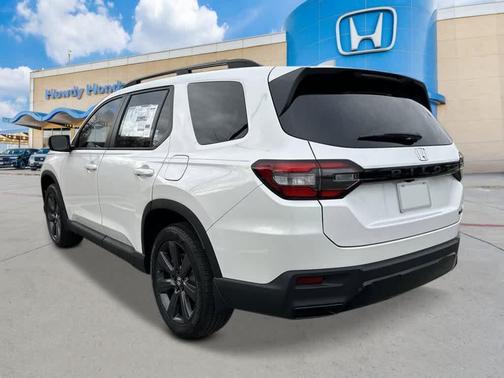 Platinum White Pearl 2026 Honda Pilot Sport