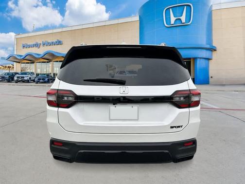 Platinum White Pearl 2026 Honda Pilot Sport