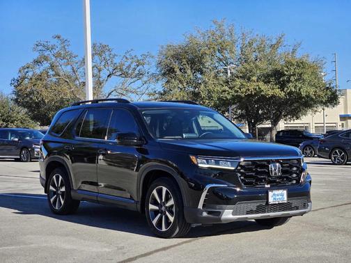 2023 Honda Pilot Elite