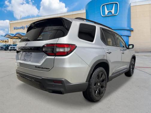 2026 Honda Pilot Black Edition