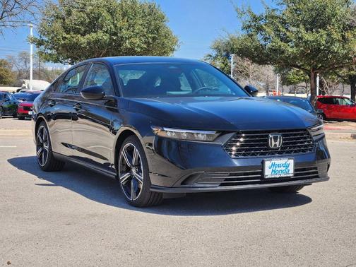 Crystal Black Pearl 2026 Honda Accord Hybrid Sport