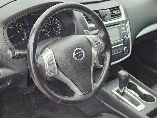 2017 Nissan Altima 2.5 SR