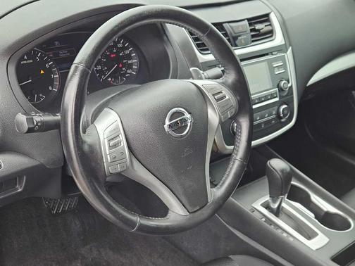 2017 Nissan Altima 2.5 SR