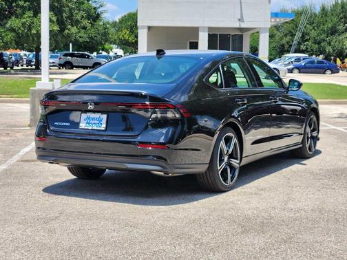 Crystal Black Pearl 2026 Honda Accord SE