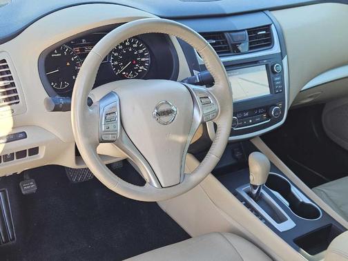 2016 Nissan Altima 2.5 SV