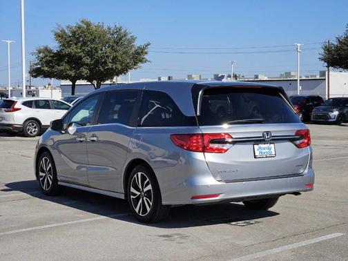 2024 Honda Odyssey Touring