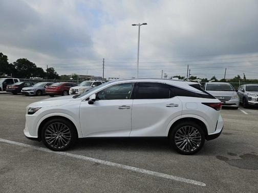 Eminent White Pearl 2023 Lexus RX 350 Luxury