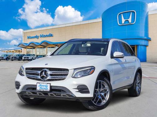 2017 Mercedes-Benz GLC 300 Base