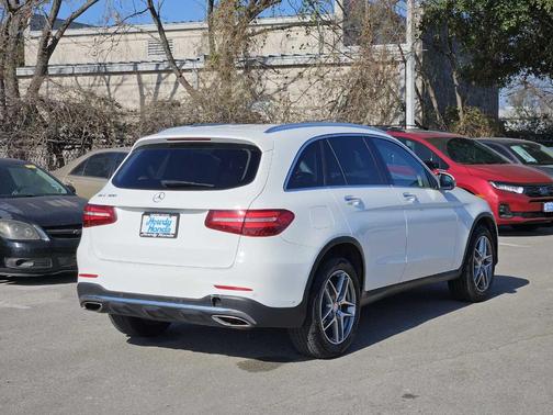 2017 Mercedes-Benz GLC 300 Base