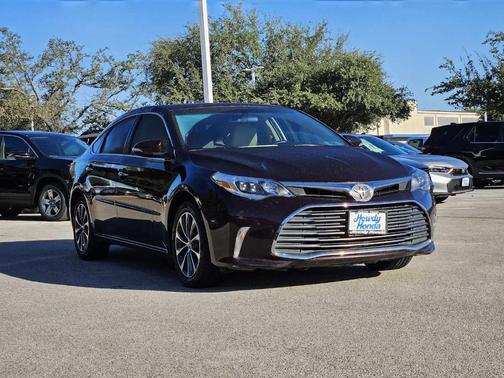 2016 Toyota Avalon XLE