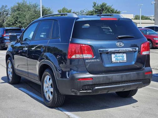 2011 Kia Sorento LX