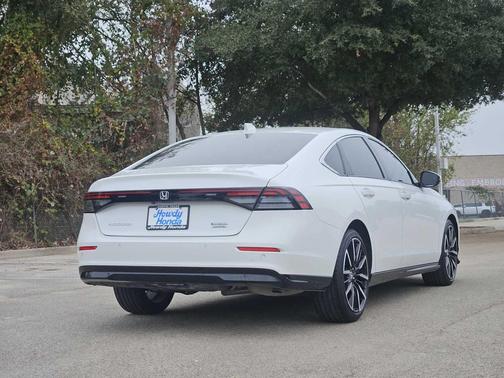 2024 Honda Accord Hybrid Touring