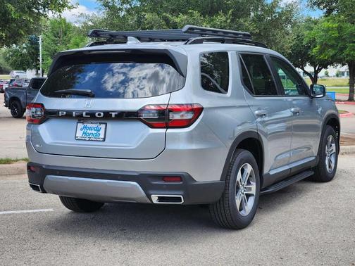 Solar Silver Metallic 2026 Honda Pilot EX-L