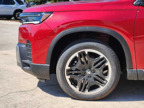 Radiant Red Metallic II 2026 Honda Pilot Touring