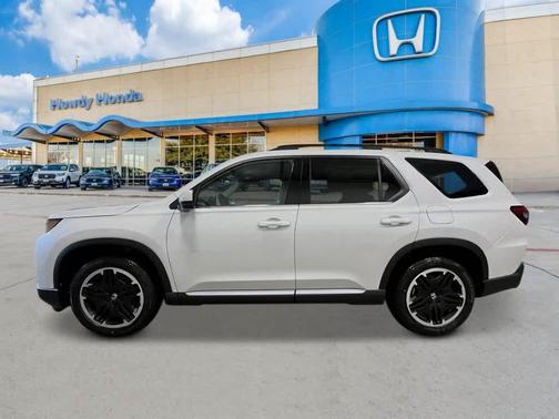 Platinum White Pearl 2026 Honda Pilot Touring