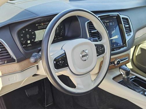 2019 Volvo XC90 T6 Inscription