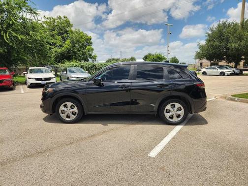 Crystal Black Pearl 2024 Honda HR-V LX