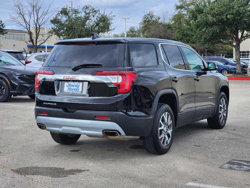2023 GMC Acadia SLE