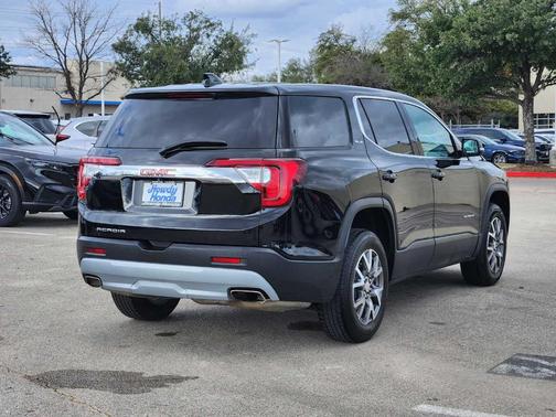 2023 GMC Acadia SLE