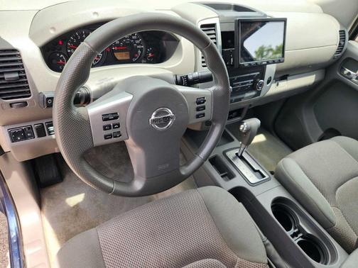 Arctic Blue Metallic 2016 Nissan Frontier SV