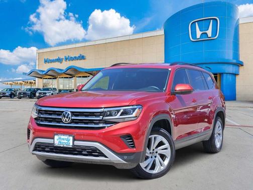Aurora Red Metallic 2022 Volkswagen Atlas 3.6L SE w/Technology