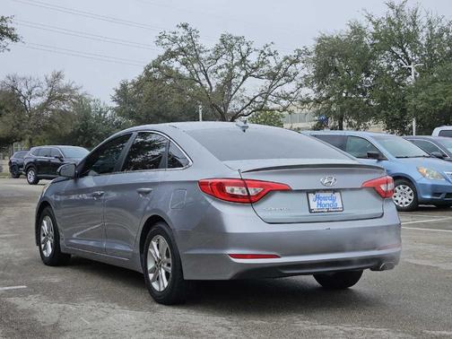 2016 Hyundai SONATA SE