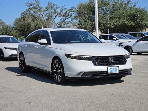 2025 Honda Accord Hybrid Touring