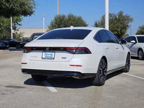 2025 Honda Accord Hybrid Touring